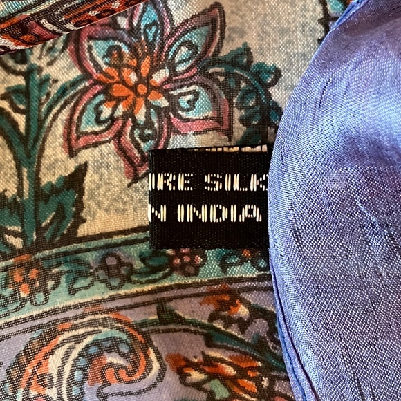 Paisley Pattern Scarf - Picture 8 of 9